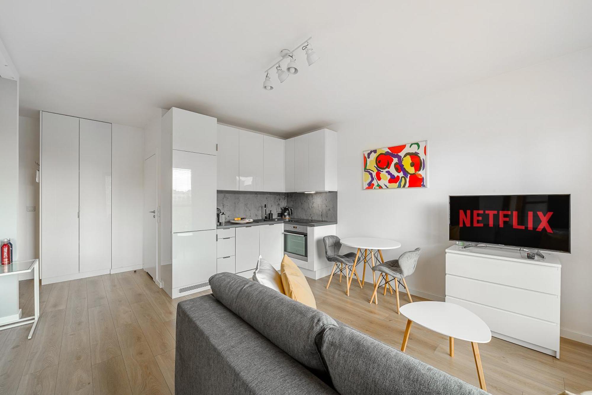 Cozy Family Apartments With Balcony Near Zlote Tarasy ワルシャワ エクステリア 写真