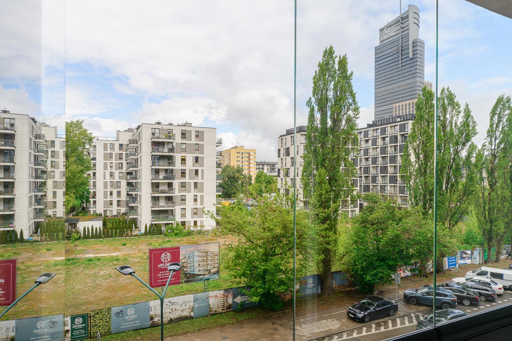 Cozy Family Apartments With Balcony Near Zlote Tarasy ワルシャワ エクステリア 写真
