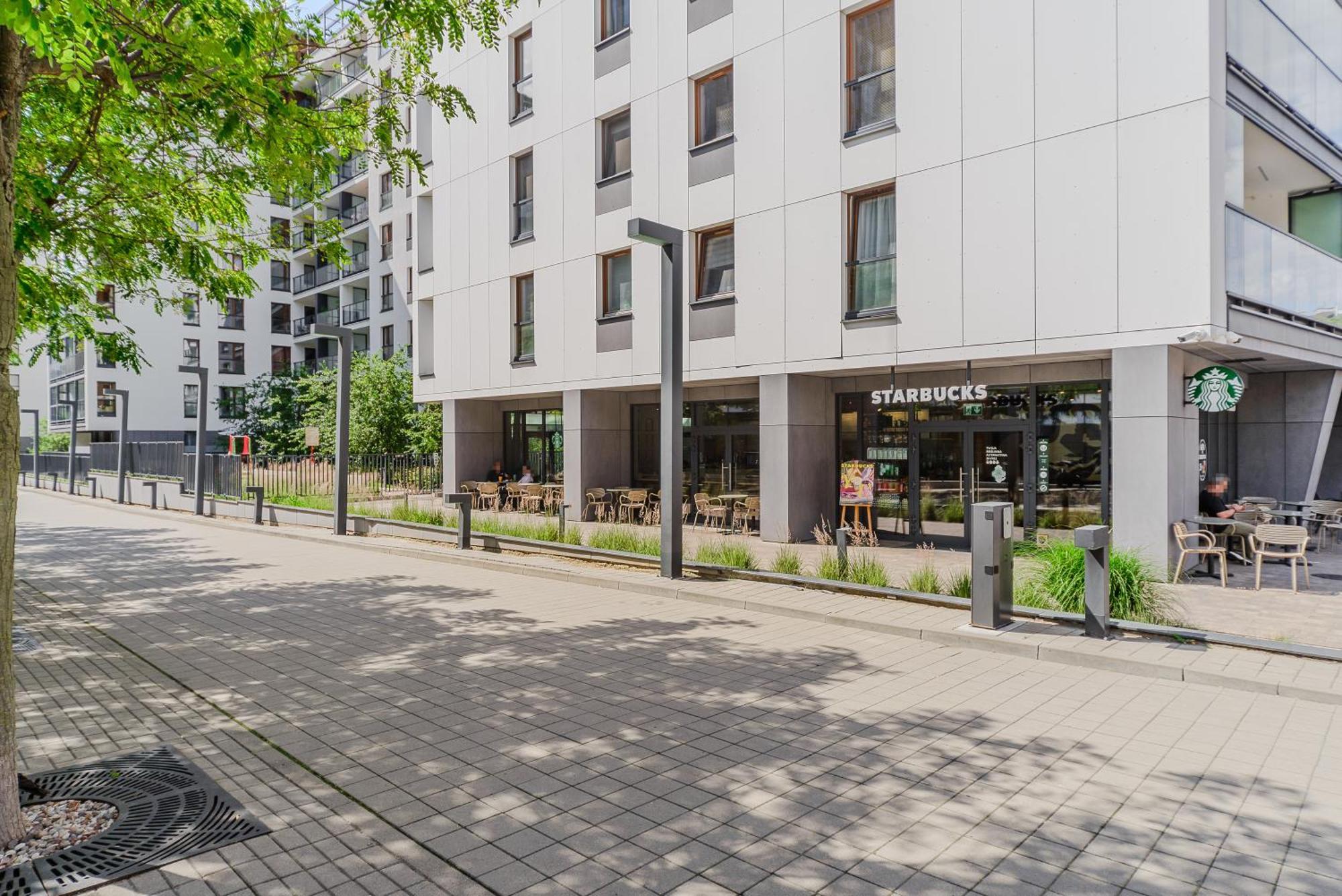 Cozy Family Apartments With Balcony Near Zlote Tarasy ワルシャワ エクステリア 写真