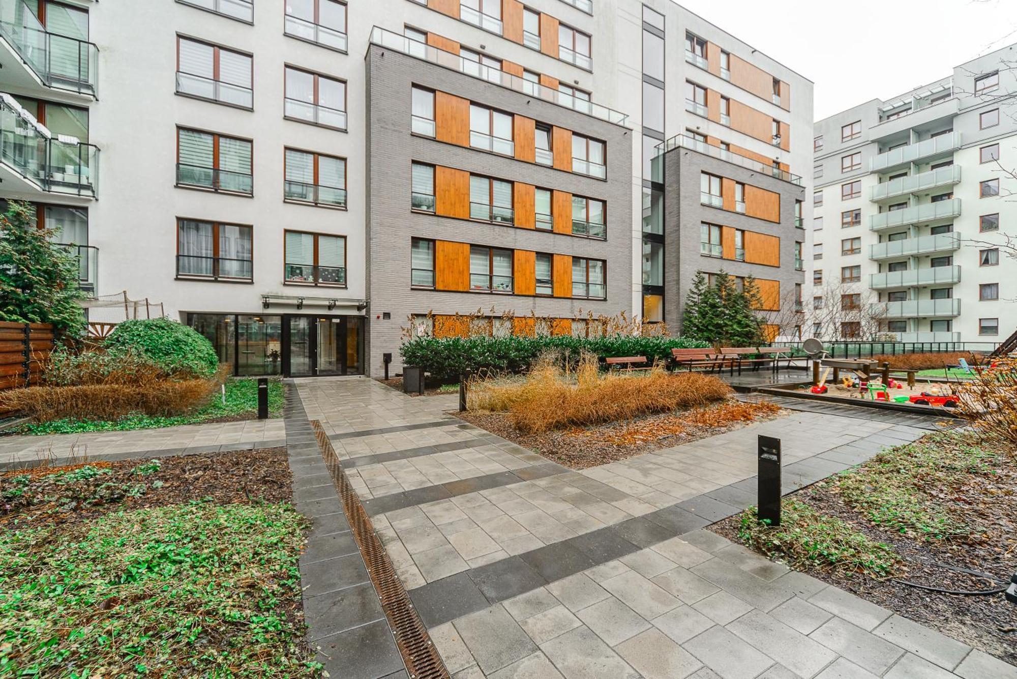 Cozy Family Apartments With Balcony Near Zlote Tarasy ワルシャワ 部屋 写真
