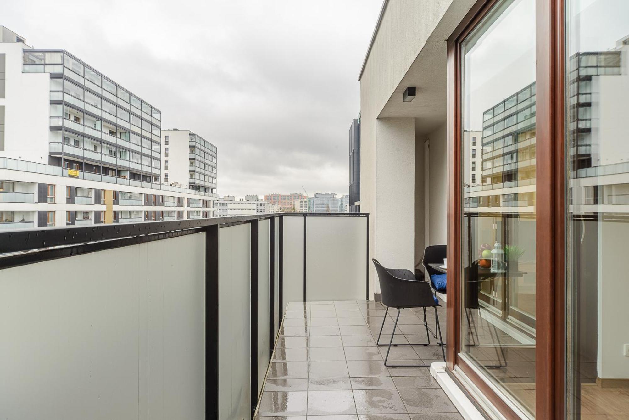 Cozy Family Apartments With Balcony Near Zlote Tarasy ワルシャワ 部屋 写真