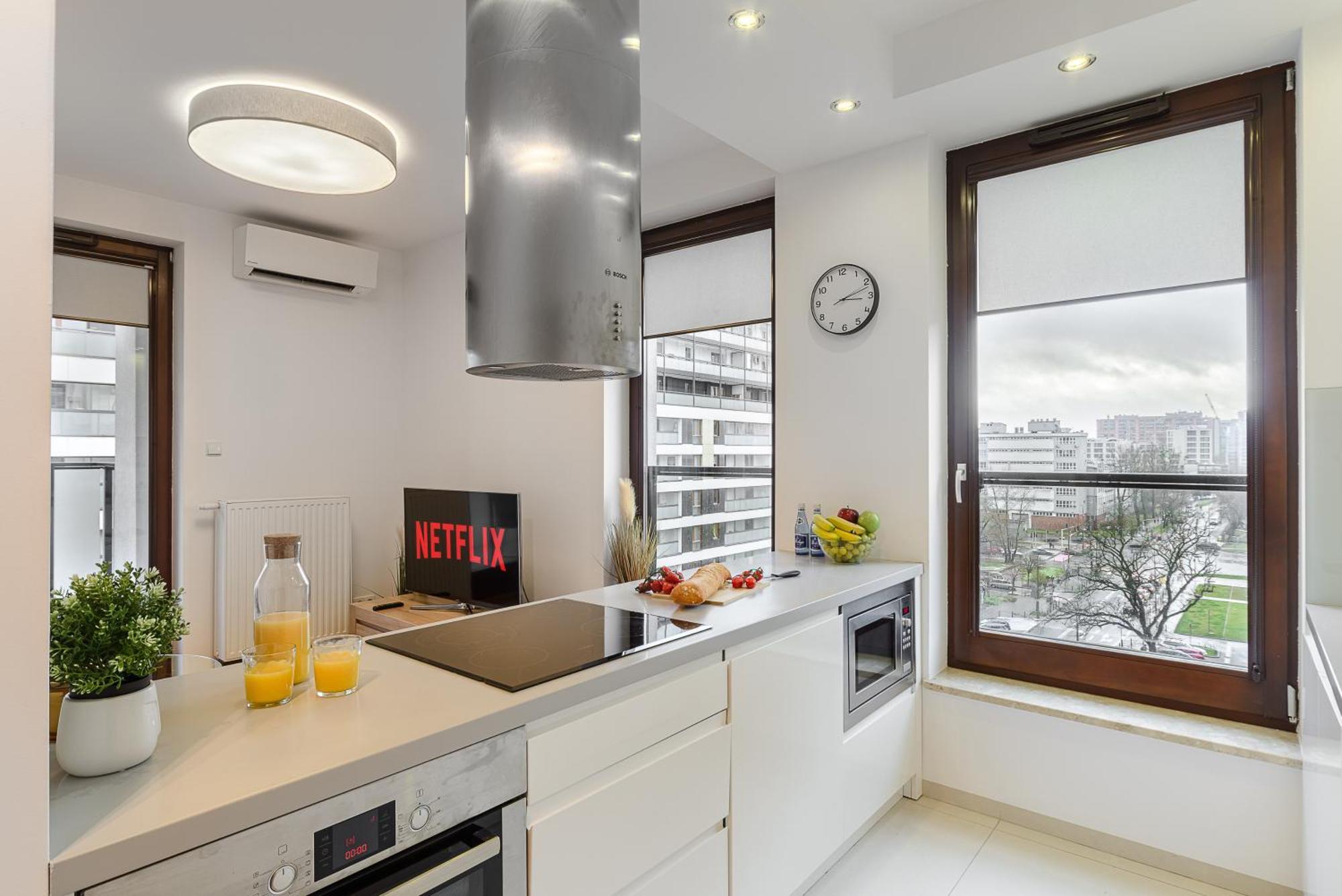Cozy Family Apartments With Balcony Near Zlote Tarasy ワルシャワ 部屋 写真