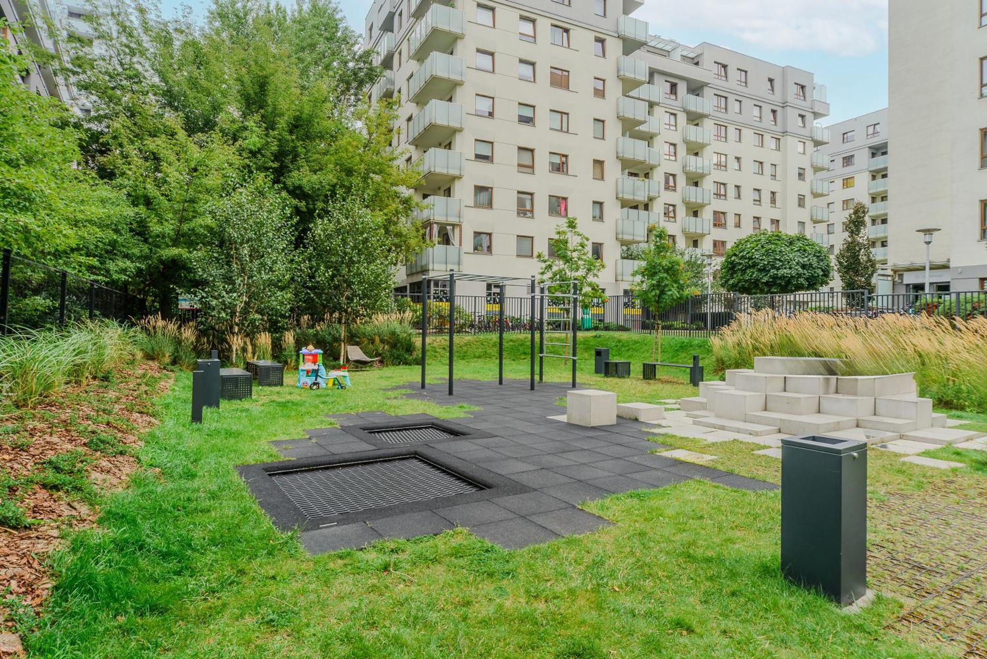 Cozy Family Apartments With Balcony Near Zlote Tarasy ワルシャワ 部屋 写真