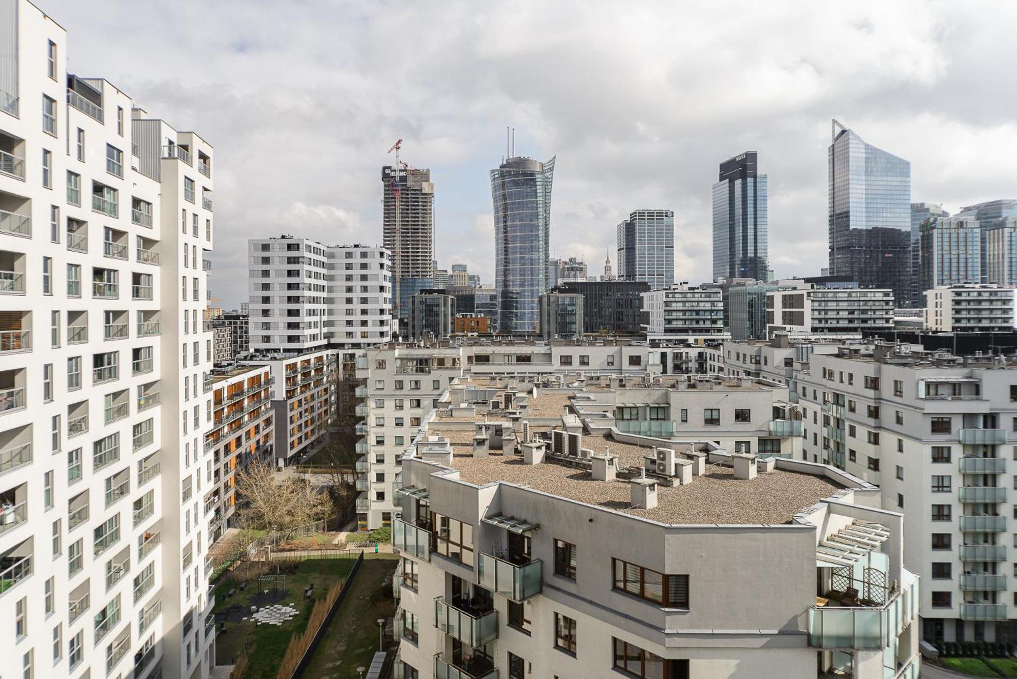 Cozy Family Apartments With Balcony Near Zlote Tarasy ワルシャワ エクステリア 写真